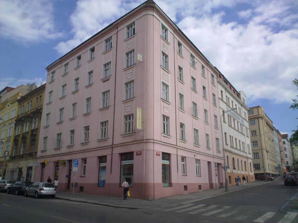 Bona Serva Praga Exterior foto
